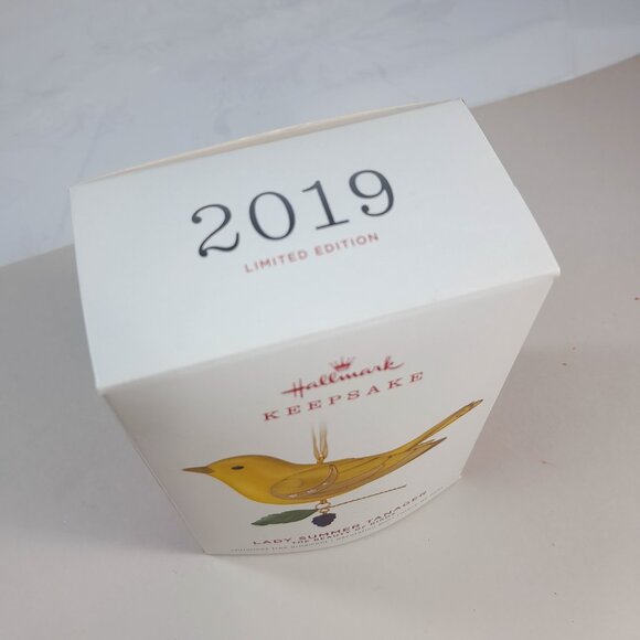 Hallmark Beauty of Birds Series Ornament Christmas 2019 Lady Summer Tanager - Picture 6 of 7